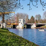 Daire Sweets - Ijdoornlaanbrug